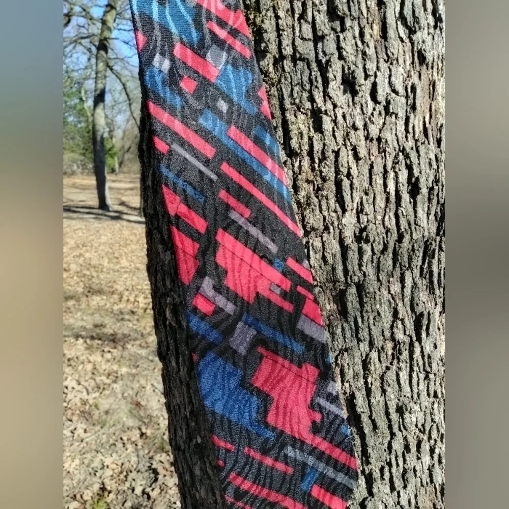 J. Blades Tie